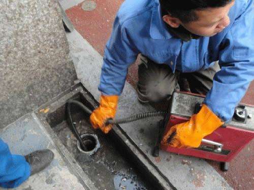 西工疏通下水道